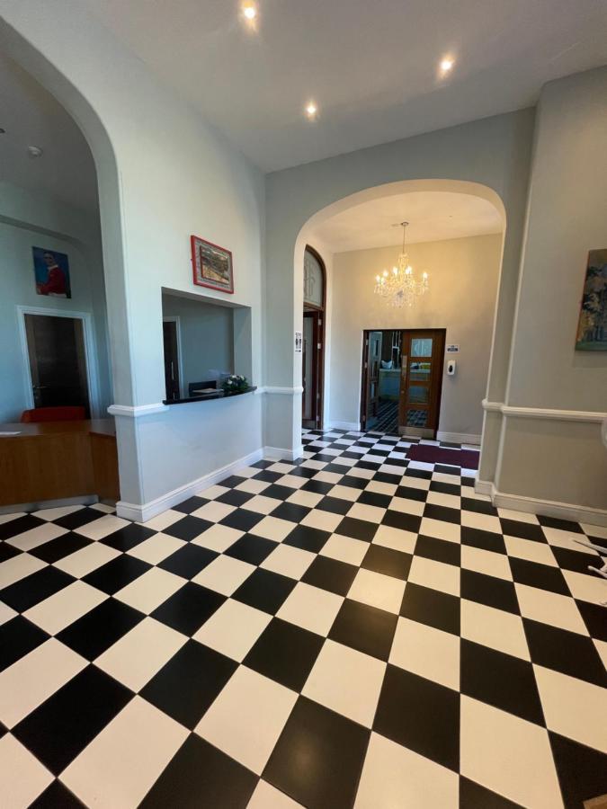The Grand Hotel Port Talbot Luaran gambar