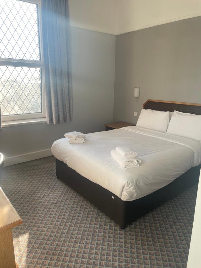 The Grand Hotel Port Talbot Luaran gambar