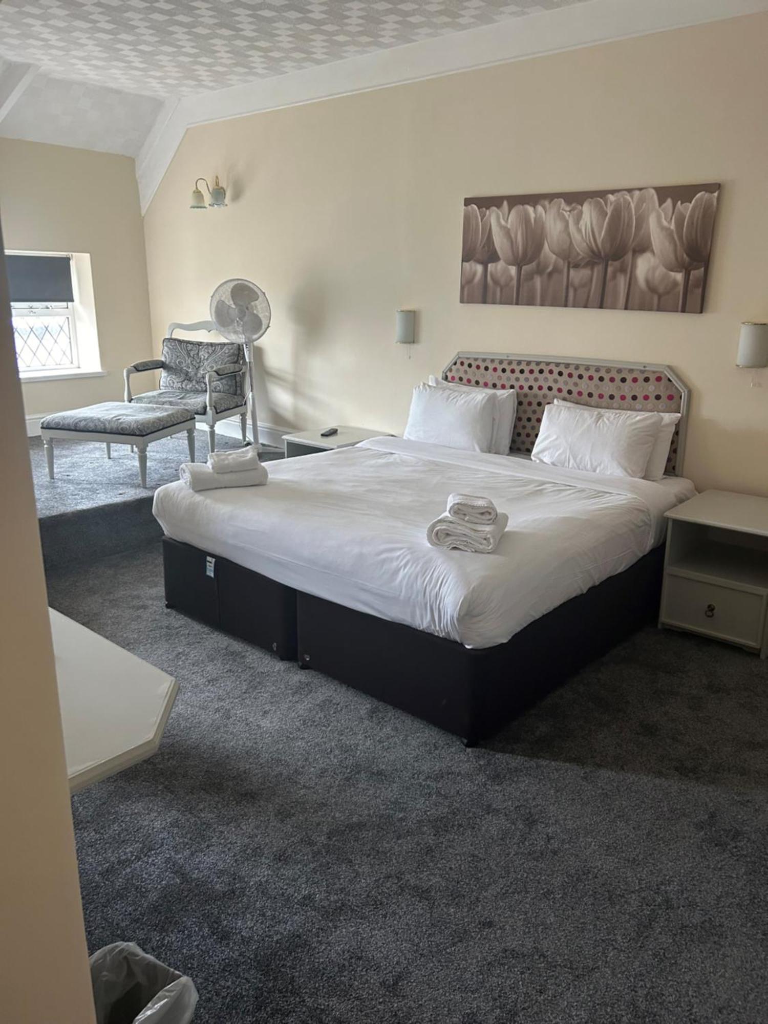The Grand Hotel Port Talbot Luaran gambar