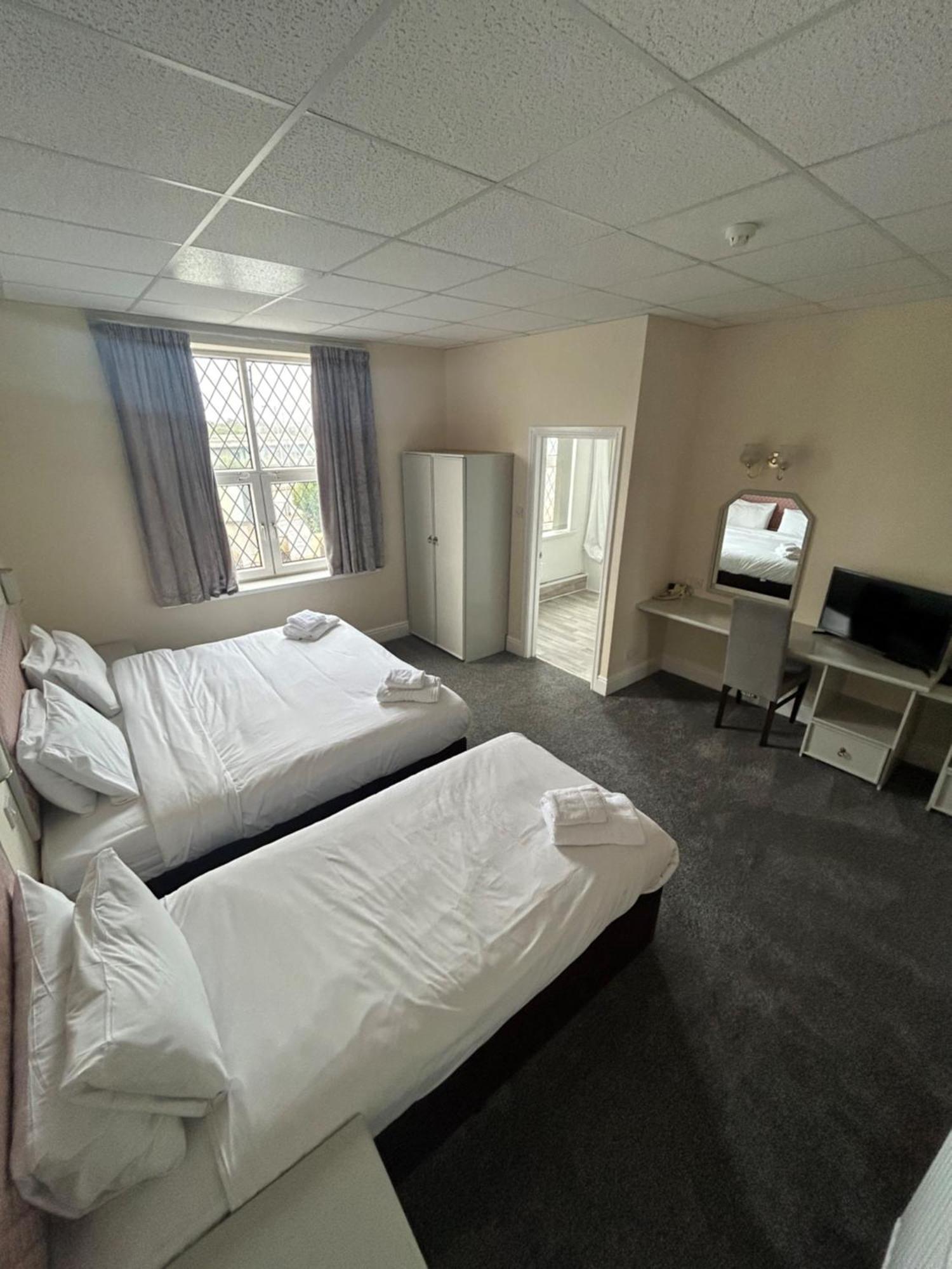 The Grand Hotel Port Talbot Luaran gambar