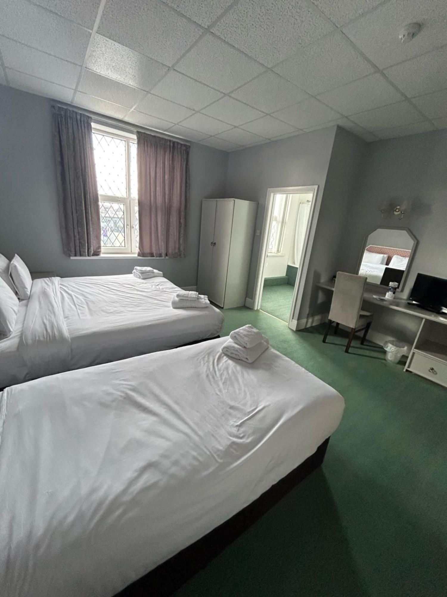 The Grand Hotel Port Talbot Luaran gambar