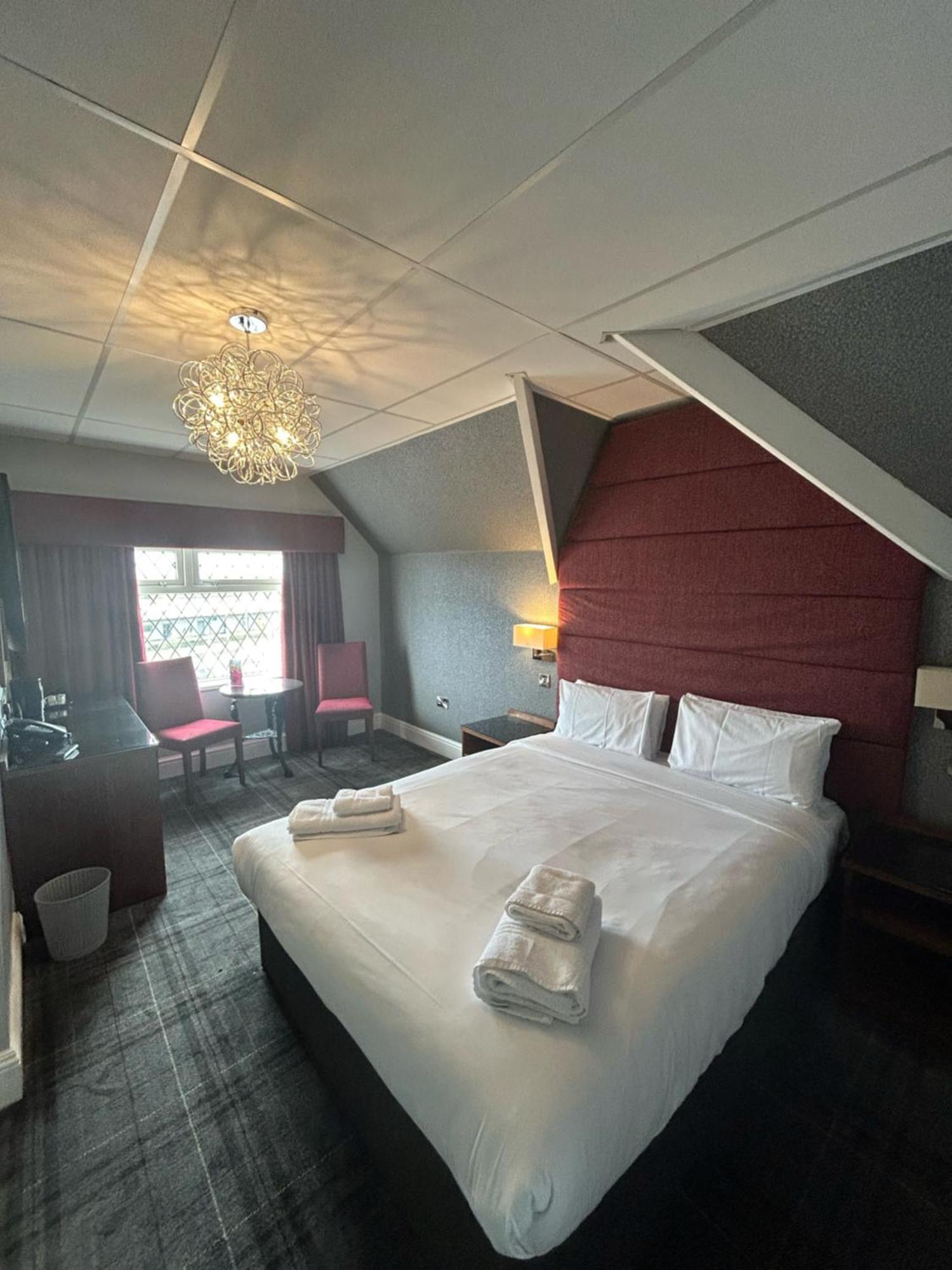 The Grand Hotel Port Talbot Luaran gambar